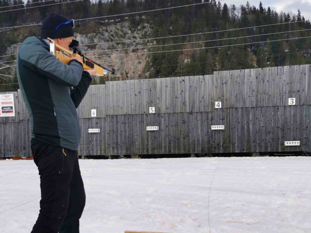 Gästebiathlon in Hochfilzen, Österreich.